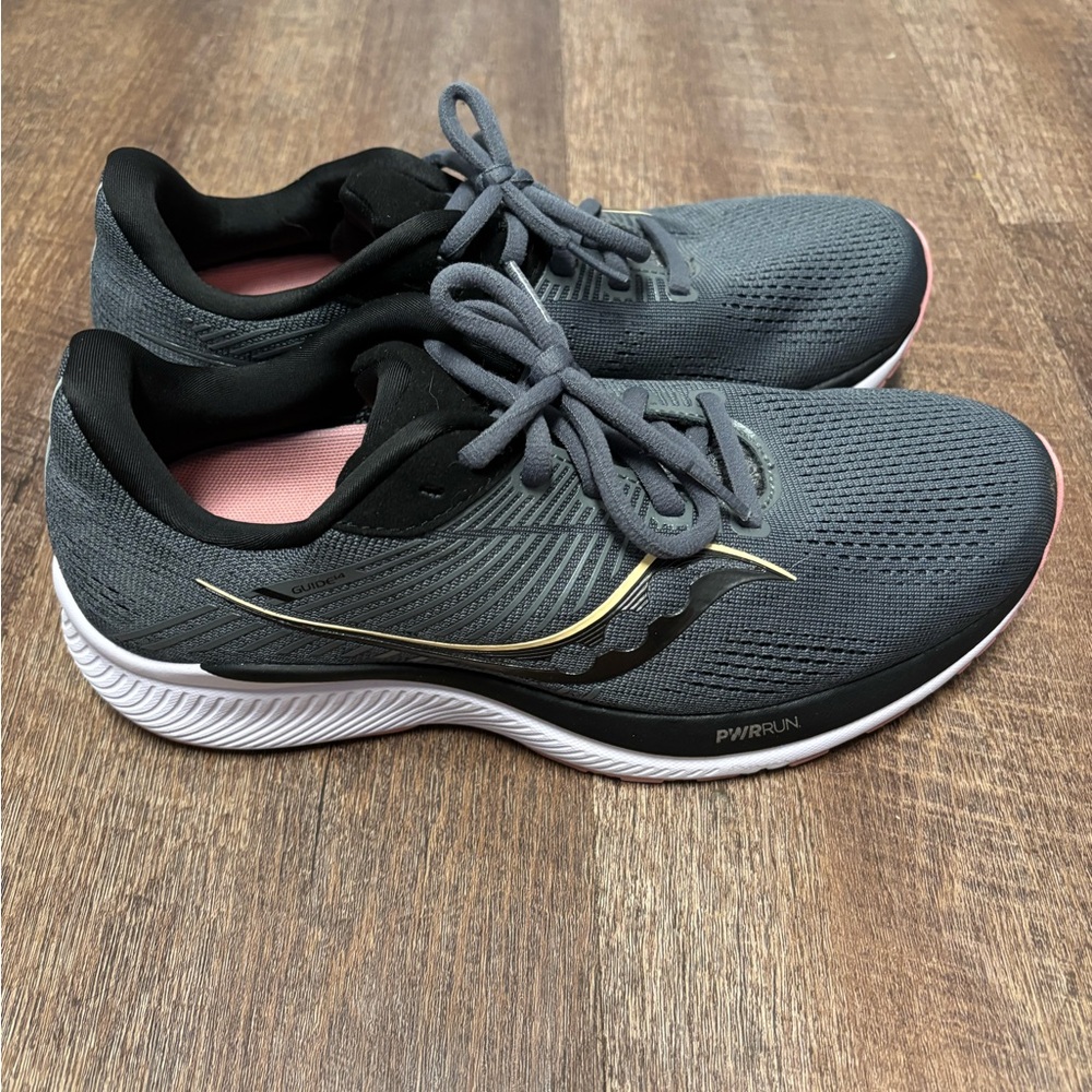 Saucony Charcoal/Rose Noir Guide 14 Power Run Size 8.5 NWOB